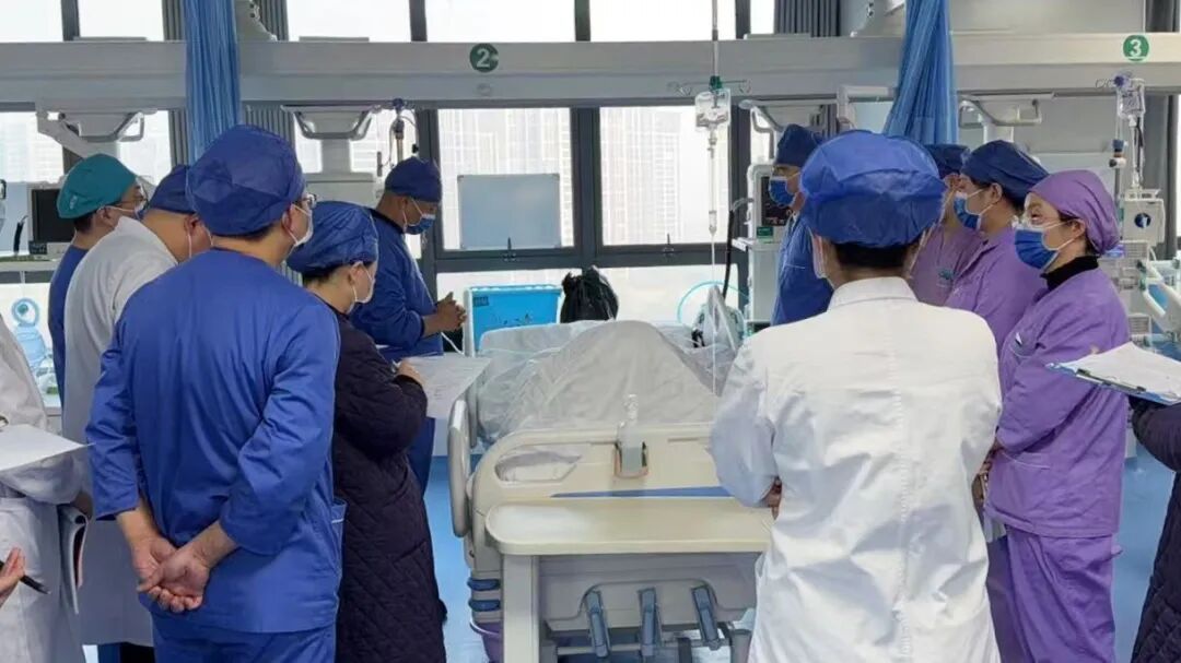 携手共建促提升  区域重症救治能力迈上新台阶——李良海主任助力石首市人民医院重症医学科实现跨越发展